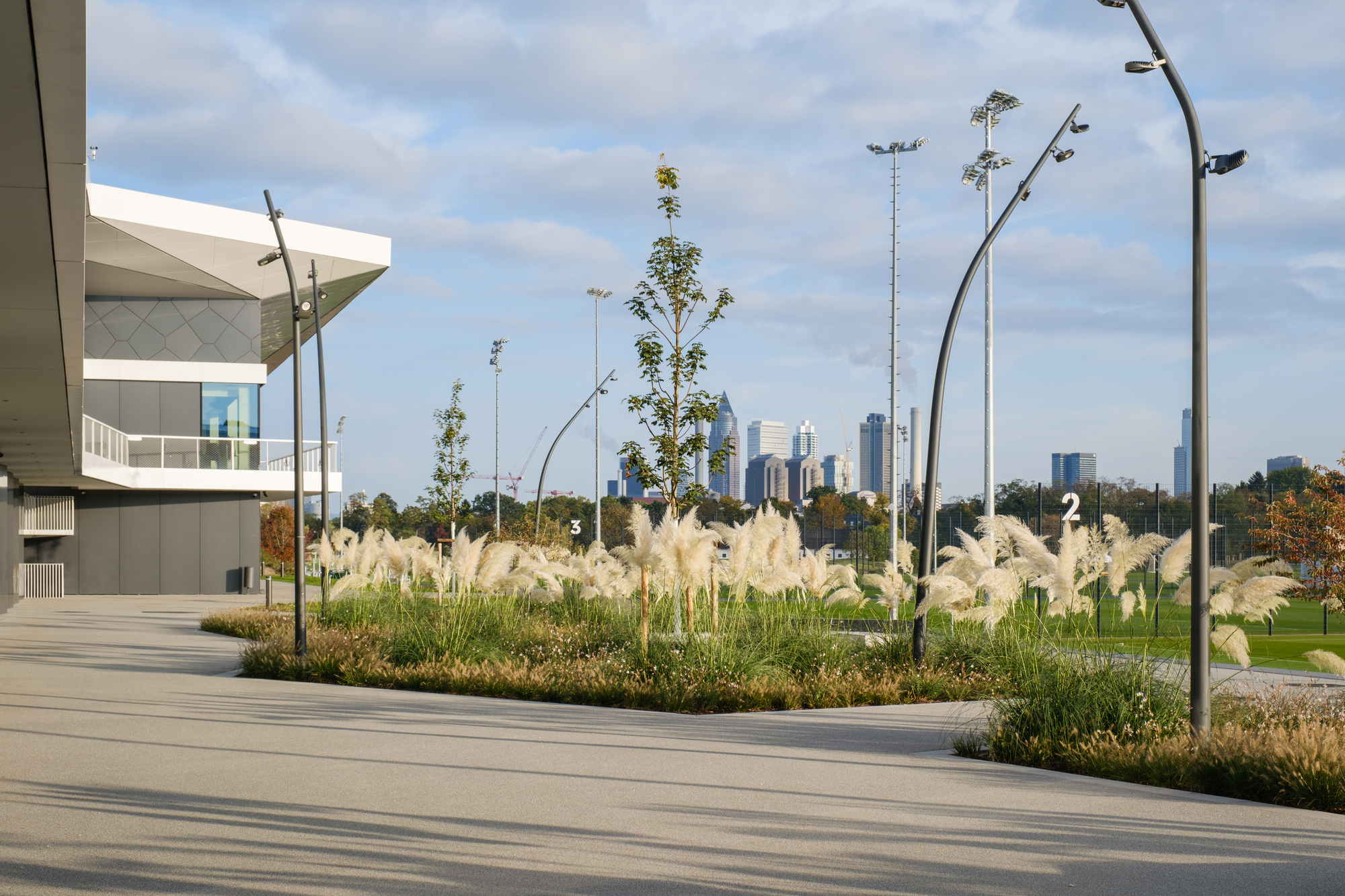 德国足球协会校园丨德国法兰克福丨kadawittfeldarchitektur-27