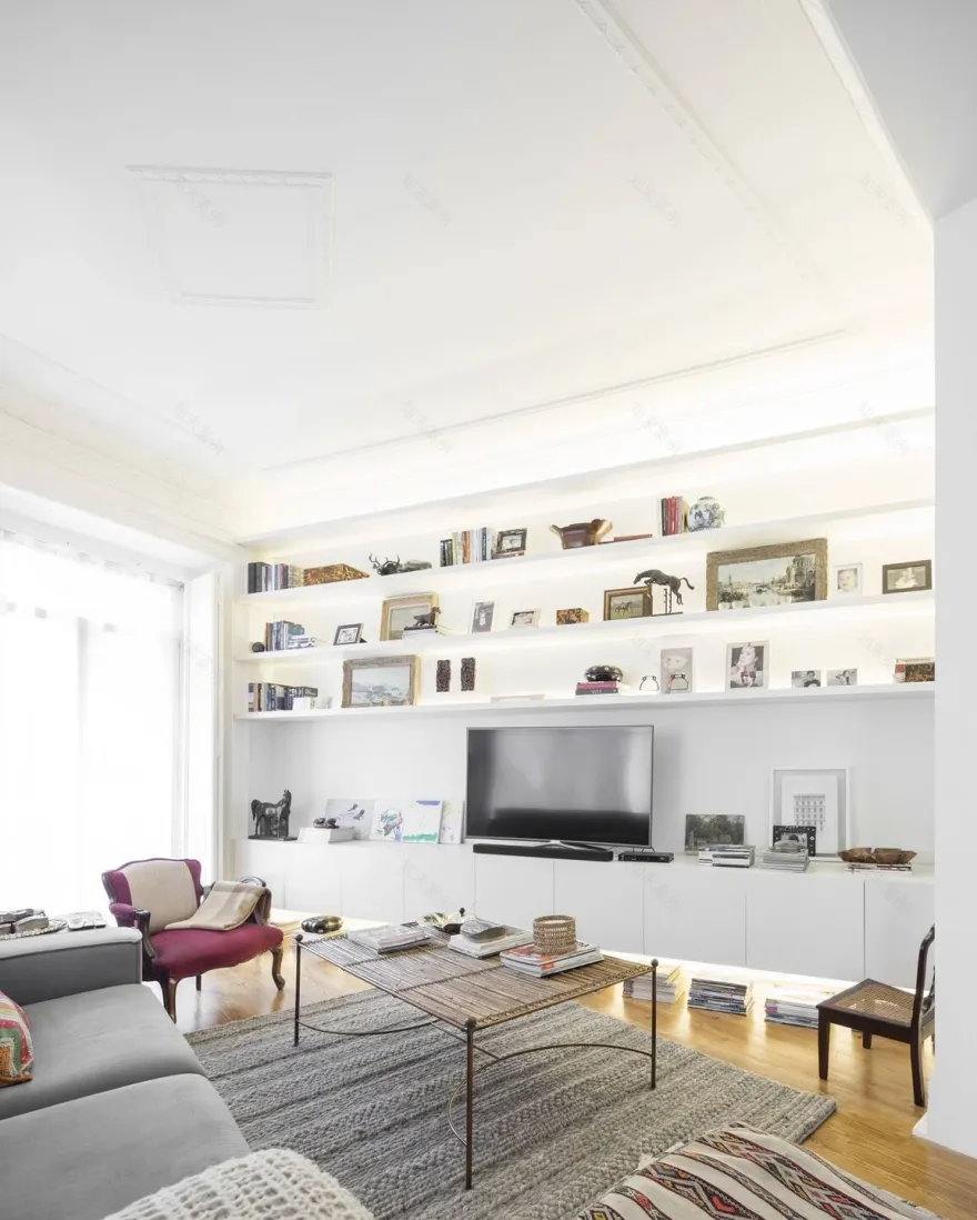 里斯本中心翻新公寓丨葡萄牙里斯本丨João Tiago Aguiar,arquitectos-14