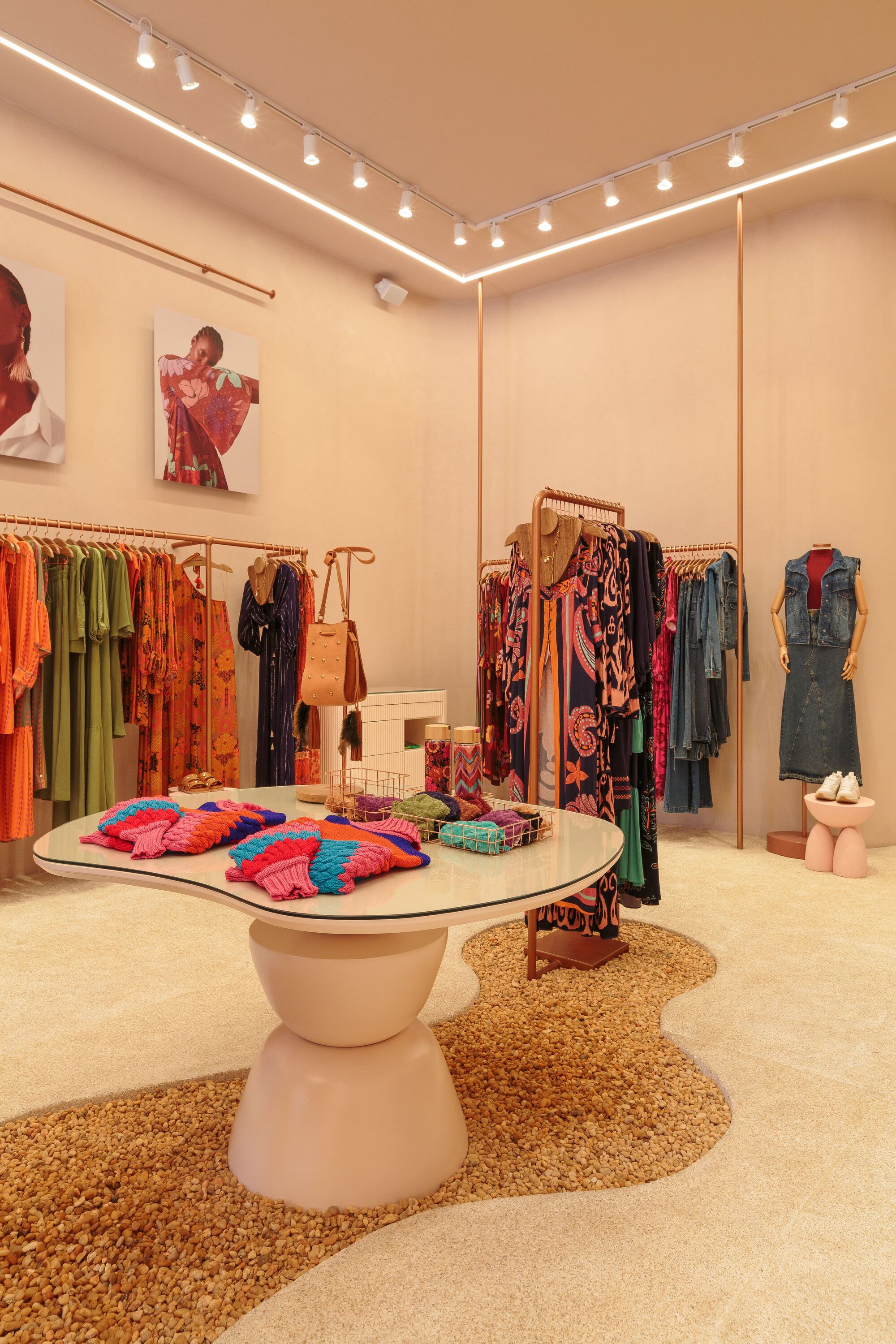 莫埃马 Dress To 商店丨巴西圣保罗丨Manga Rosa Arquitetura-6