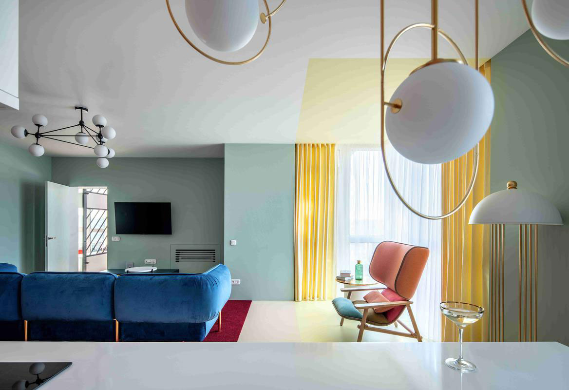 基辅大胆明亮的彩色家居设计-6