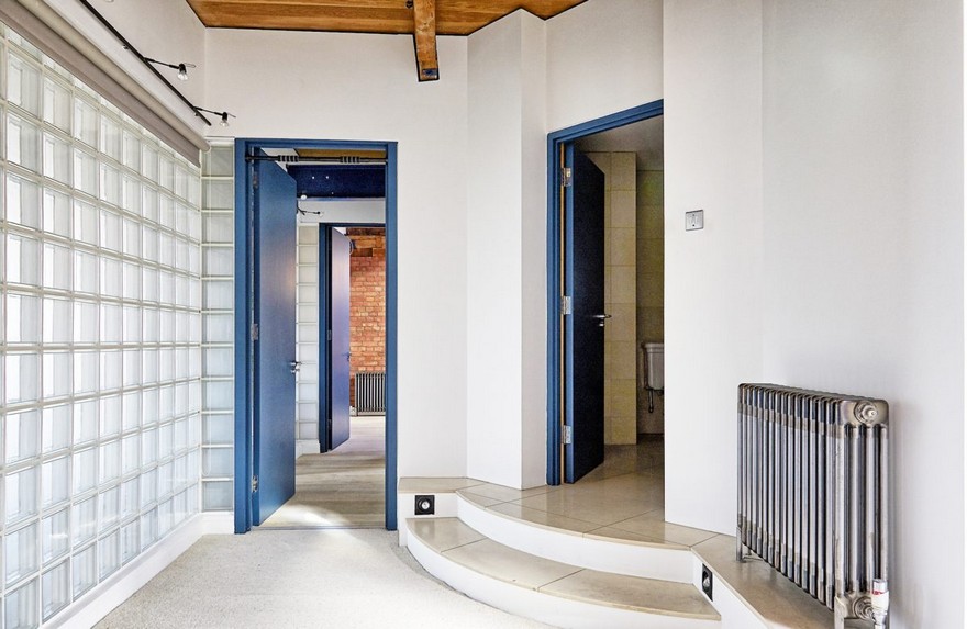 Tower Bridge London Apartment in a Converted Victorian Leather Warehouse-23