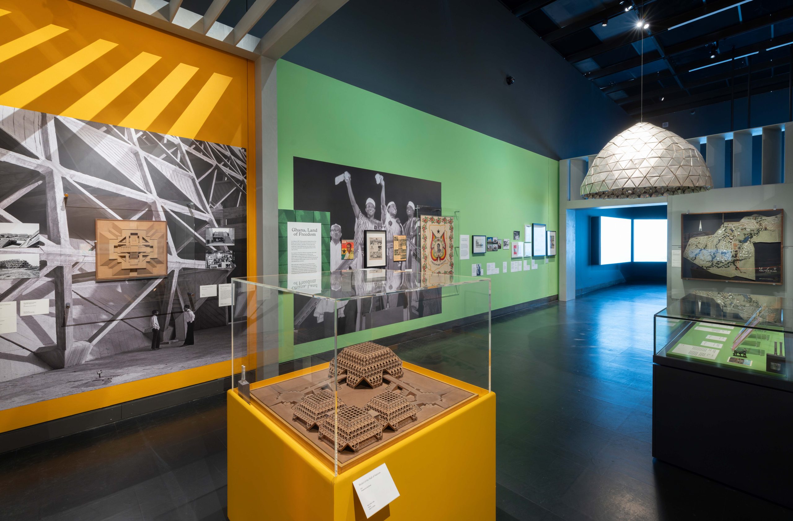 Review: Tropical Modernism at the V&A-4