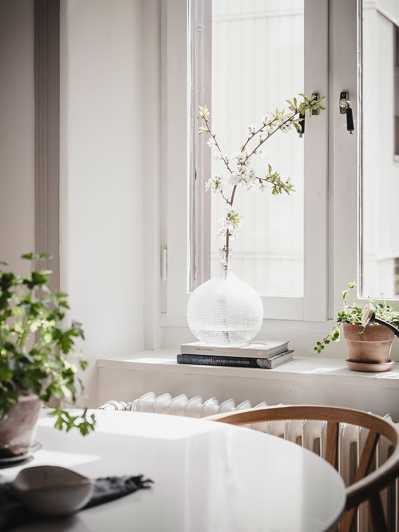 瑞典明亮通风公寓，极简北欧风诠释空间故事-12