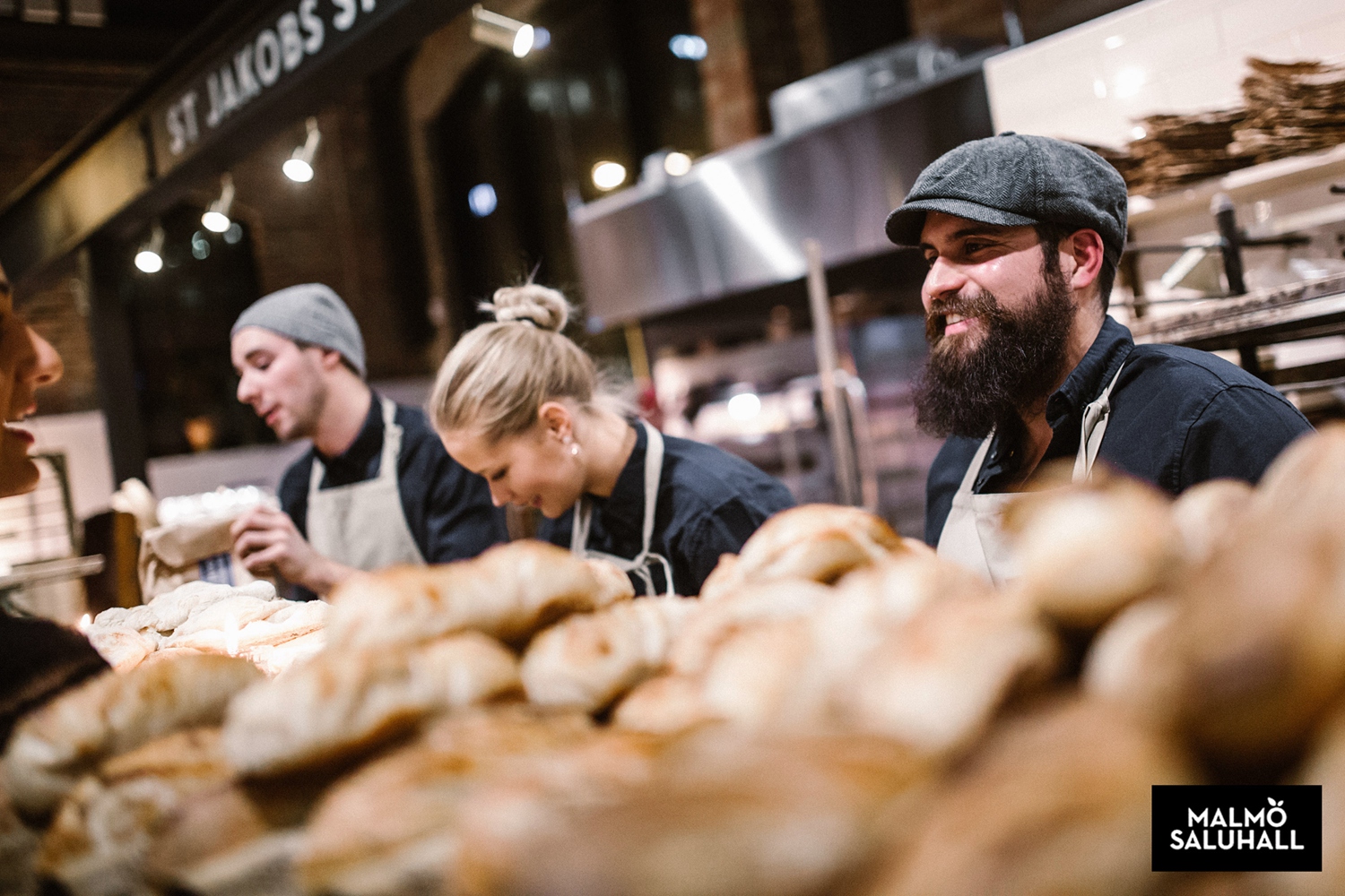 马尔默市场 | 旧货运站改造的全球美食爱好者目的地-62