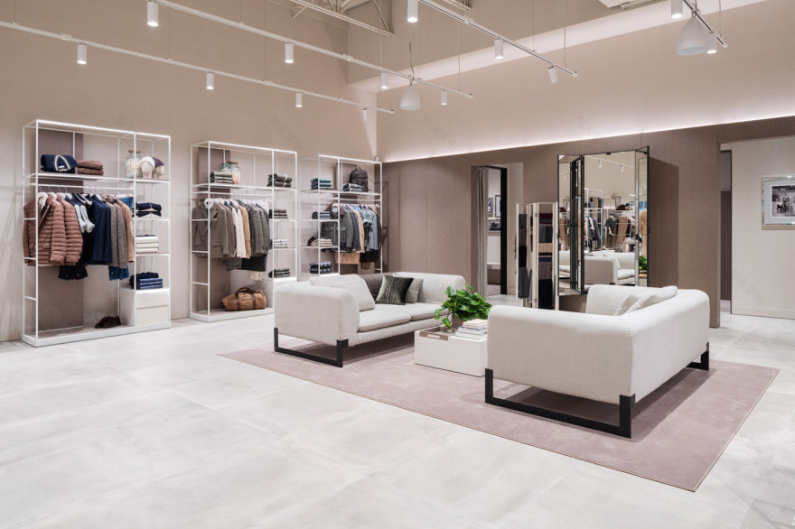 Minimalist Clothing Store Interior Design with Modular Display System-20