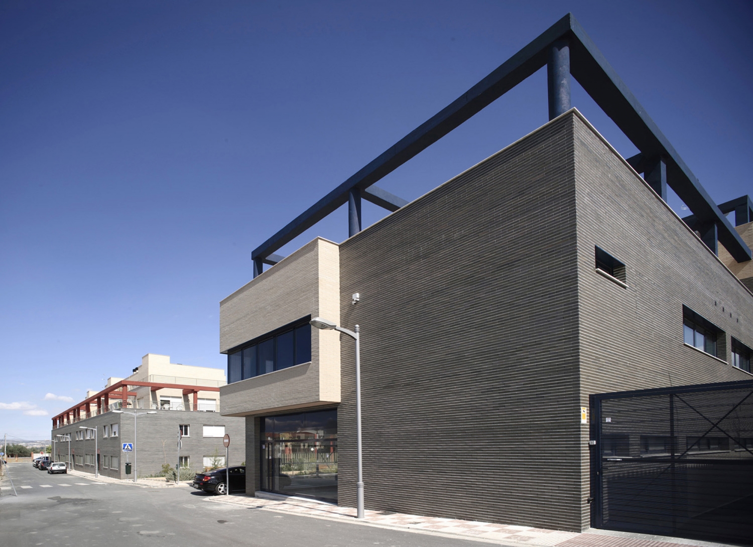 西班牙 UE-8 住宅 | 优化城市景观与建筑法规的融合-27