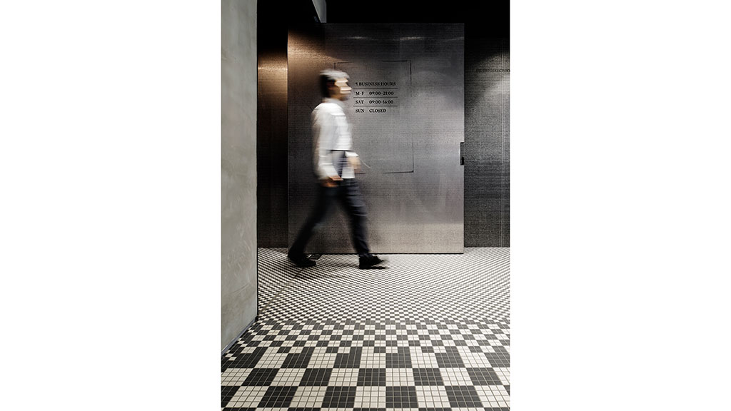 首尔江南区现代信用卡工作室黑-3