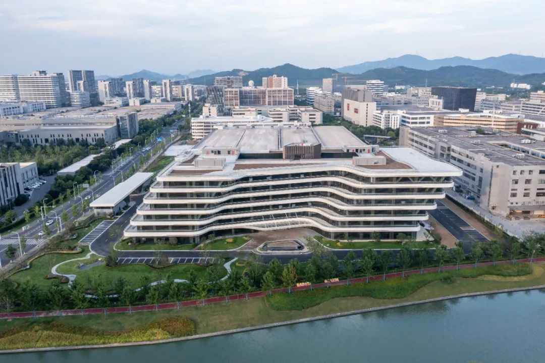 “叠·构”：宁波均普智能制造生产基地产业办公楼-17