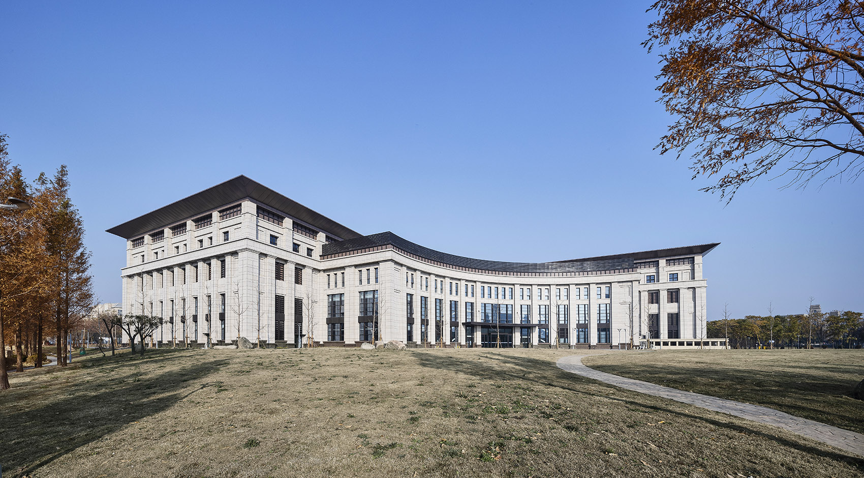 上海复旦江湾校区新建综合体育馆-12