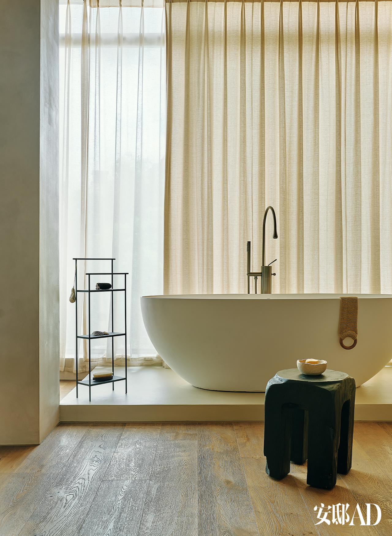 米兰归来的时装设计师，在家中“剪裁”静谧的东方-39