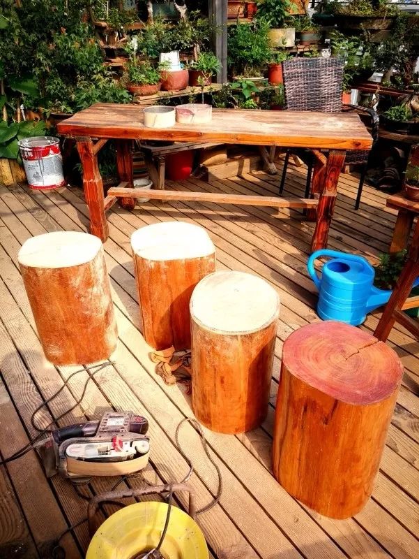 不惑之年，他自己动手建了一座楼顶花园，养花种菜喂鱼……-183