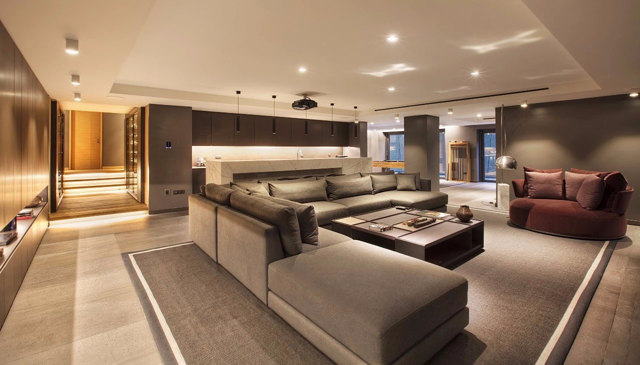 一家 4 口丨住 1700m² 艺术大宅-41