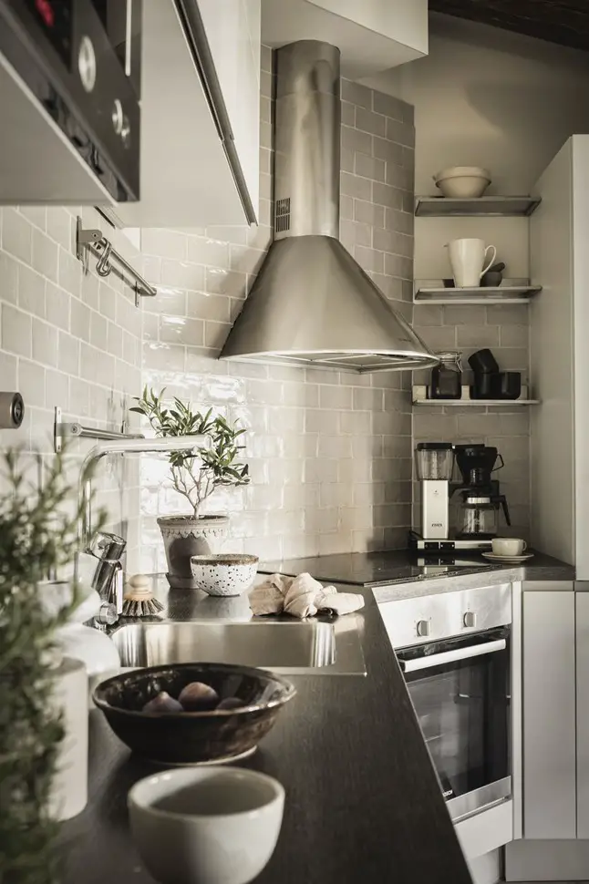 瑞典 1898 年老建筑 44m2 秋日公寓设计-10