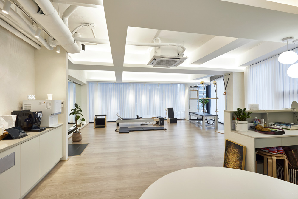 15 平现代简约商铺设计，打造舒适商业空间-4