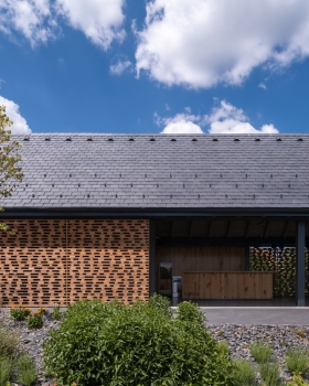 谷仓小酒馆丨匈牙利丨SAGRA Architects
