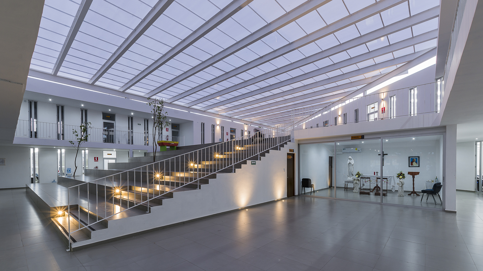 Interamerican University 建筑设计展示现代风格-14