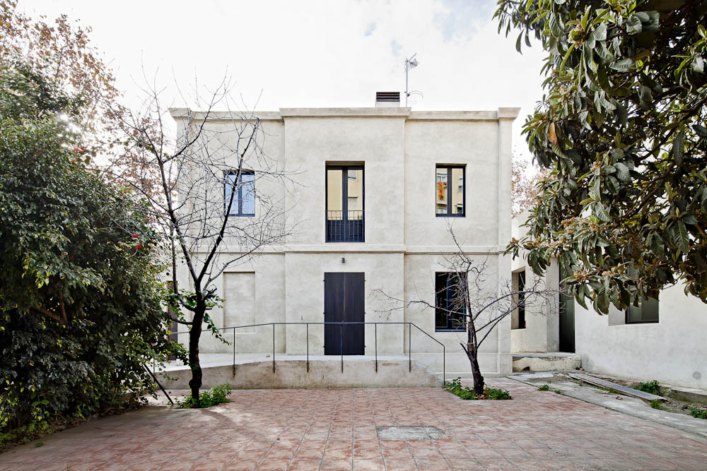 expansion of hangar artistic creation centre on the can ricart site-26