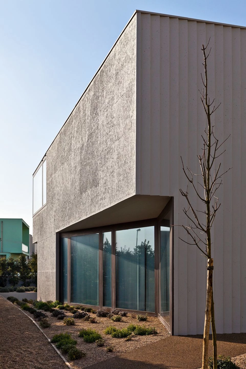 城市之家的现代解析 | 私密与公共的完美融合-14