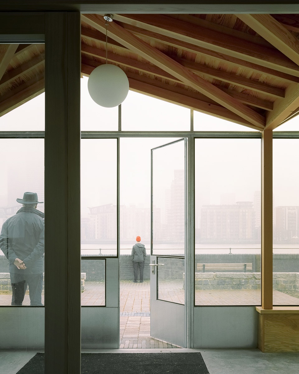 伦敦 Surrey Docks 城市农场建筑翻新,打造河畔“温室”教育空间-18