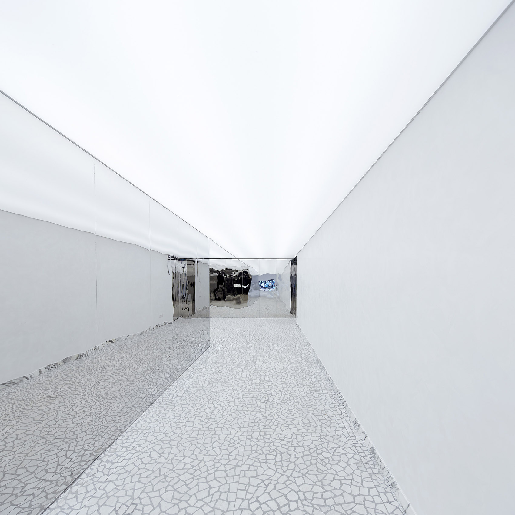 方盒子 & 城市之光售楼处,太原 / CLOU-27