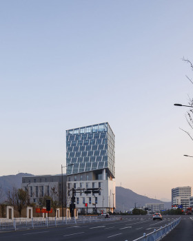 氢途科技杭州总部，浙江 / 森上建筑