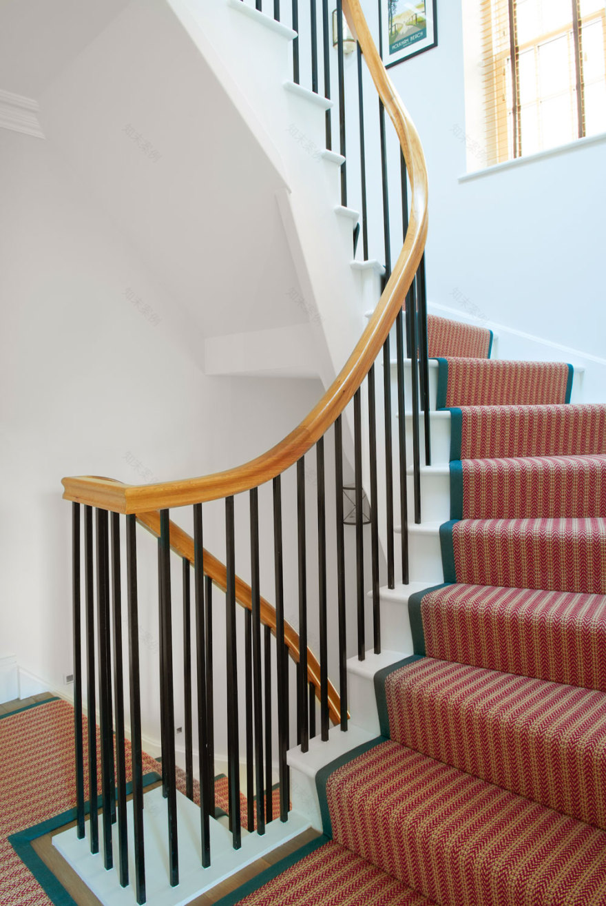 色彩斑斓的伦敦别墅 | 灵感来自 Paddington 电影的创意设计-12