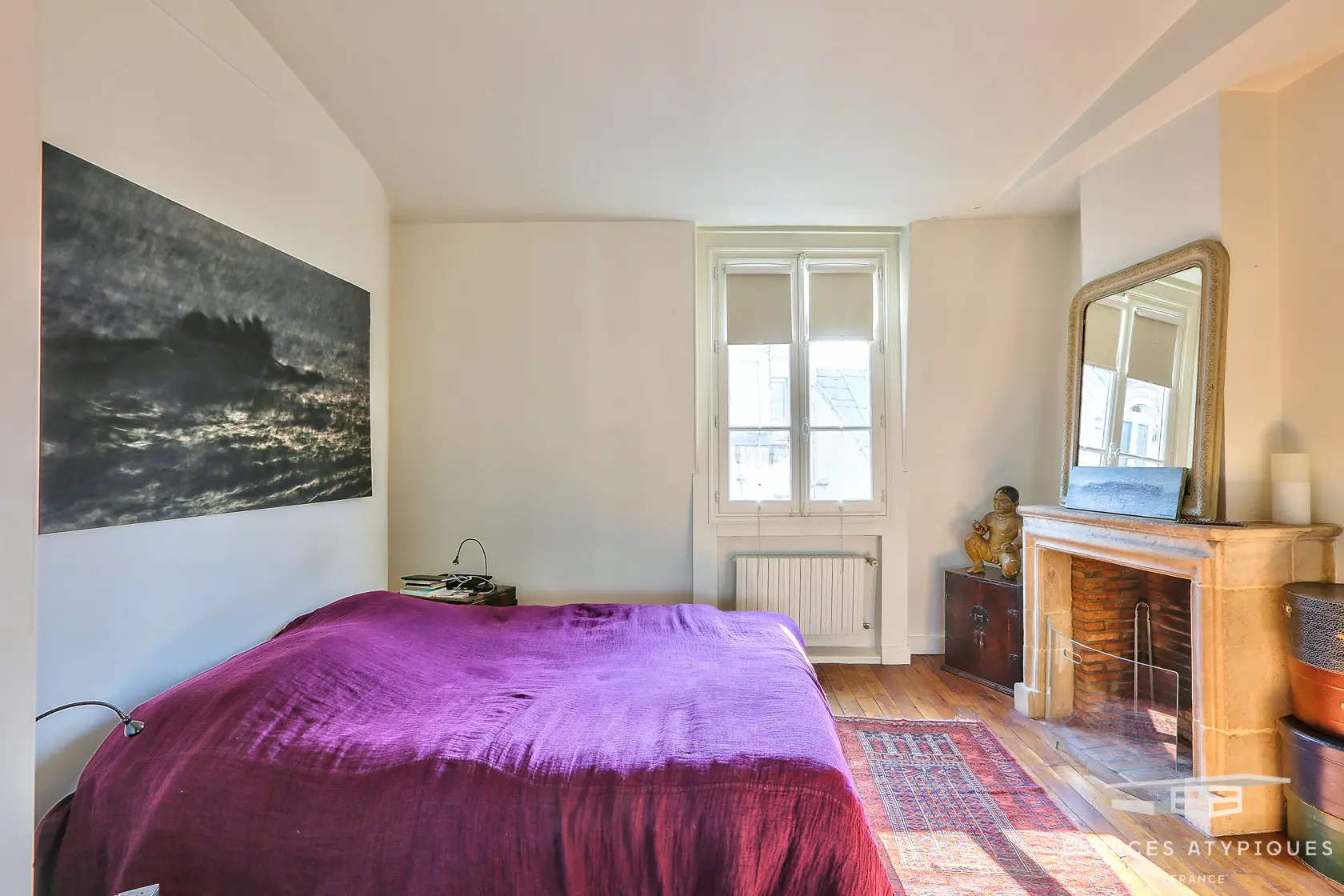 巴黎顶层艺术家工作室，粉色壁炉与梦幻巴黎圣母院景观-9