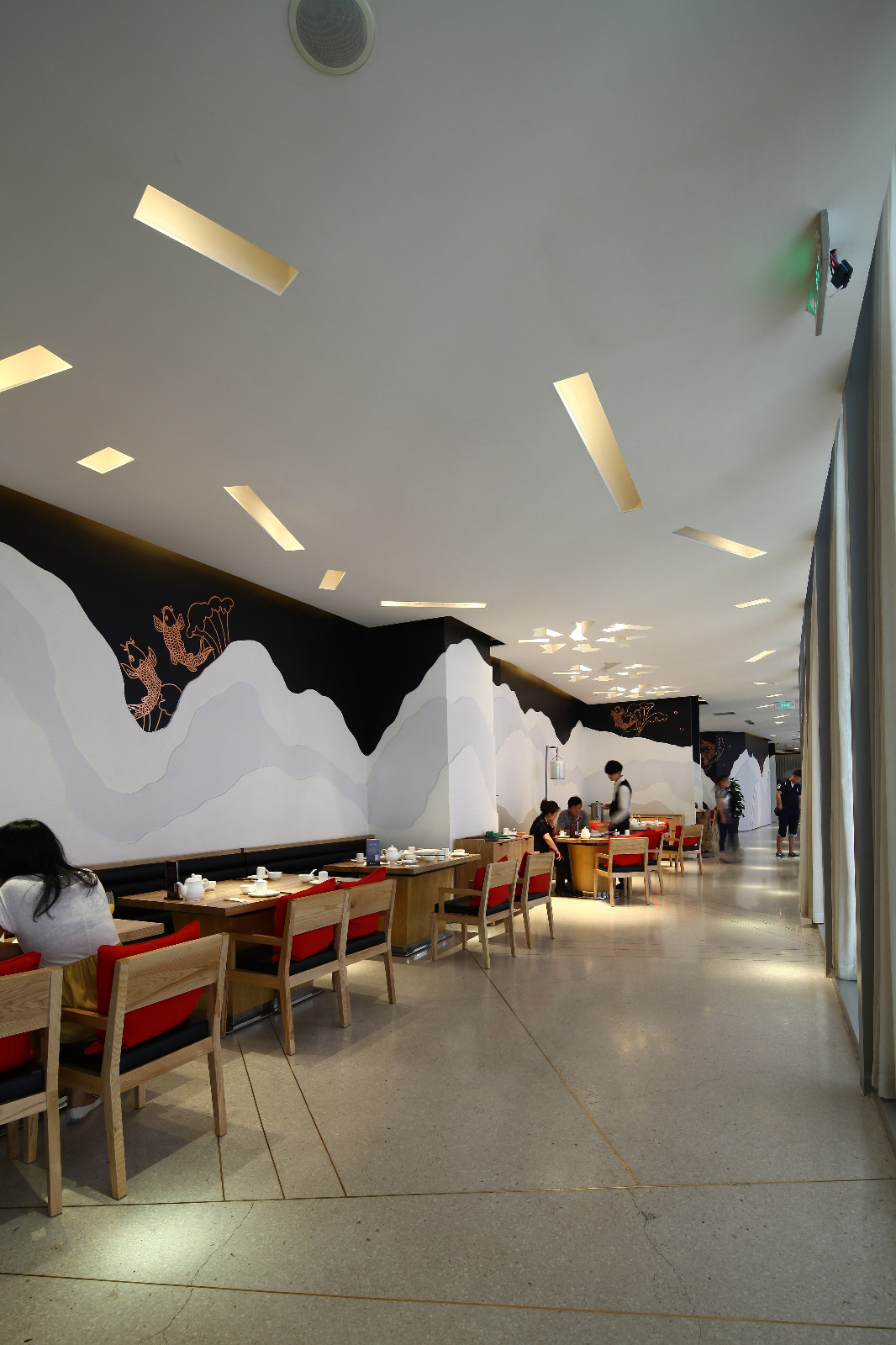 谷朴东北菜馆 | 简约黑白灰，打造健康餐饮空间-13