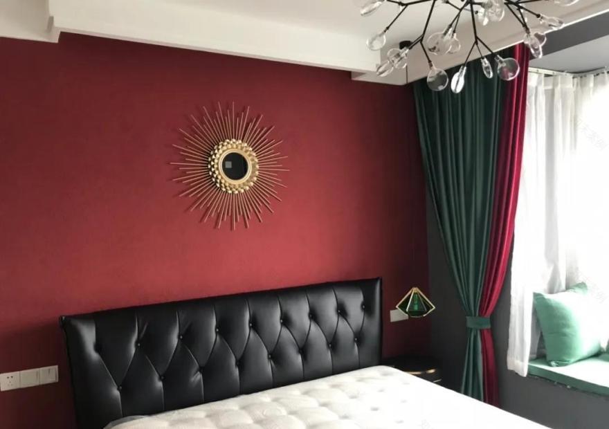 复古浓彩家居设计,演绎工业风与文艺美的碰撞-9