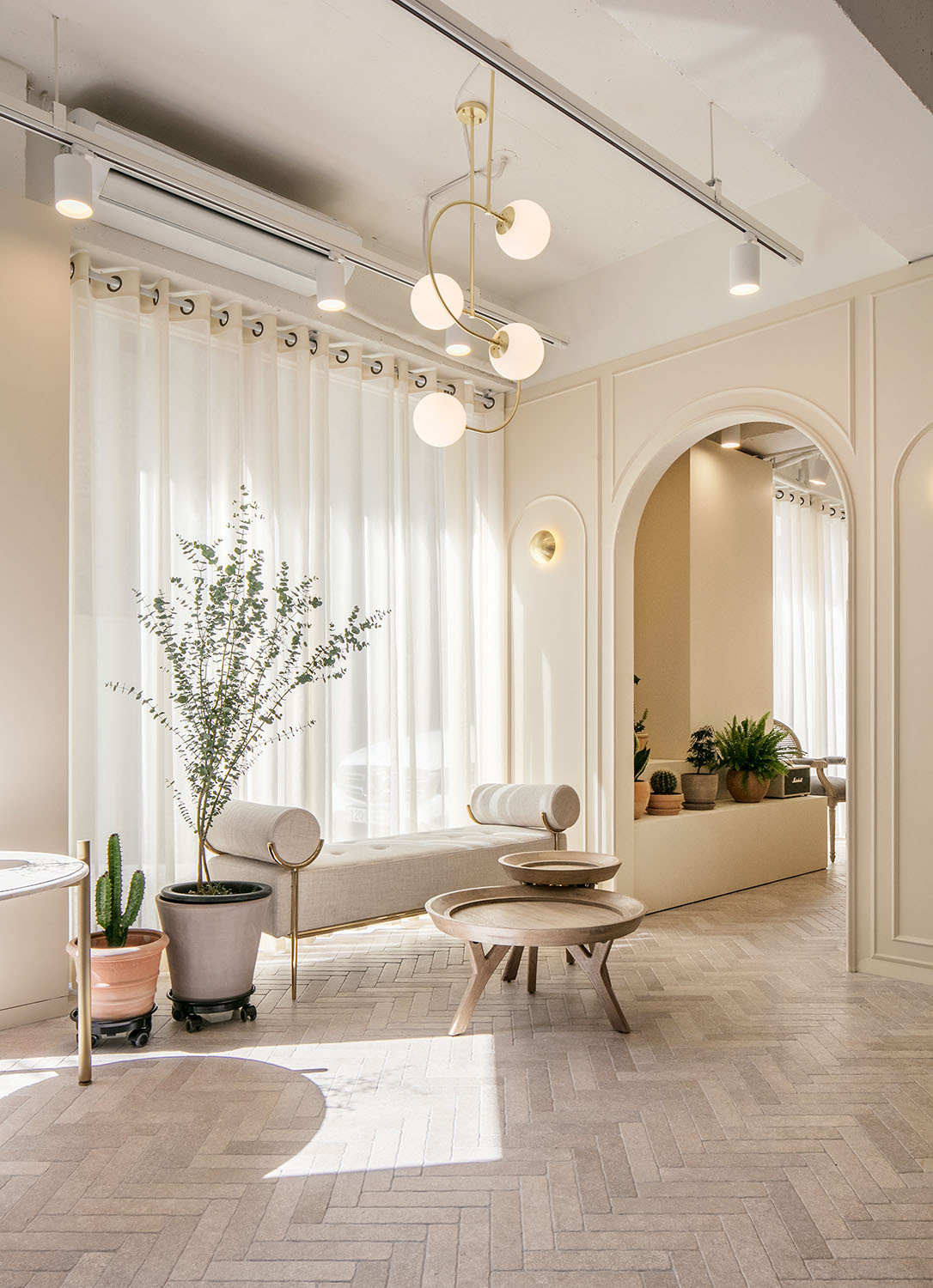 法式浪漫春光 | Spring&Darling 花店室内设计解析-4