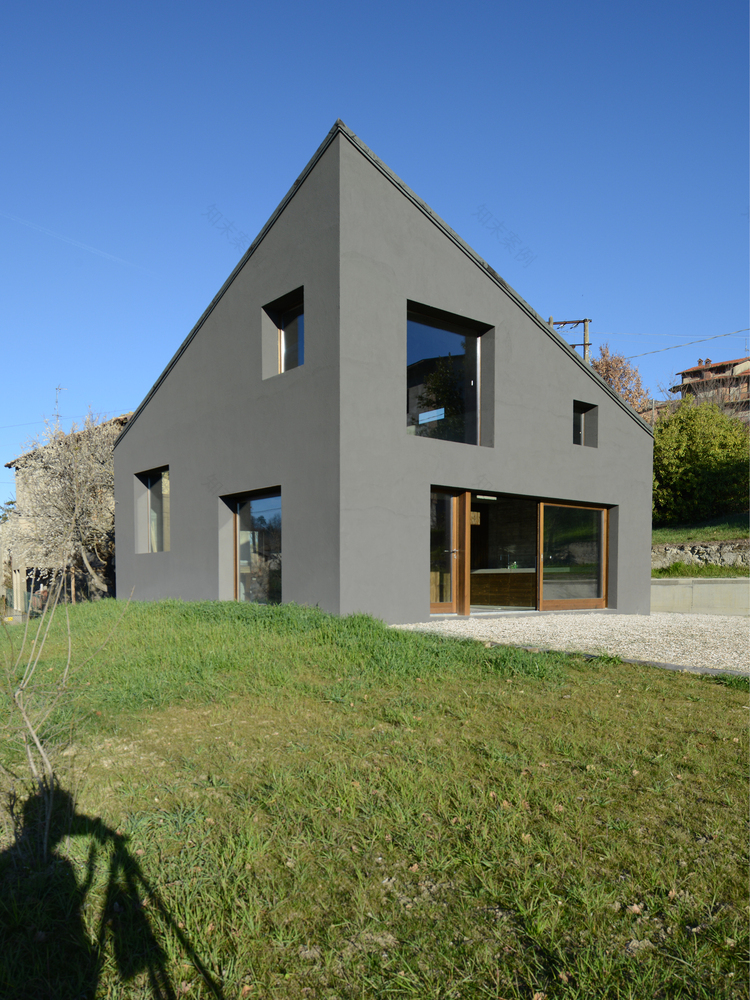 意大利山间度假屋,开放式空间与自然景观完美融合-70