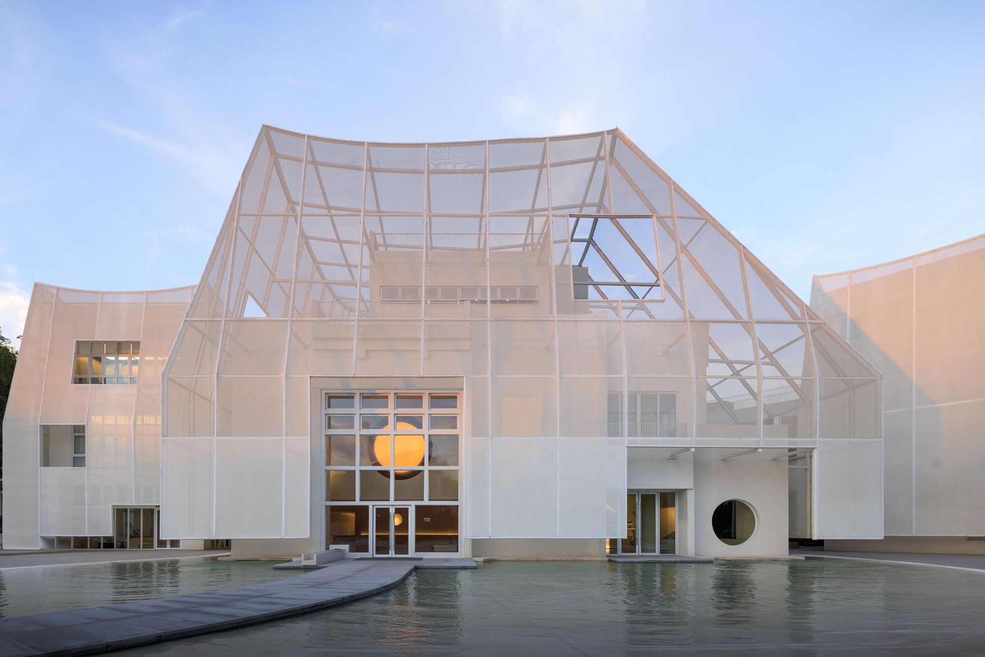 Flickering Peak CP·SUN RIVER Art Gallery / Wutopia Lab-25