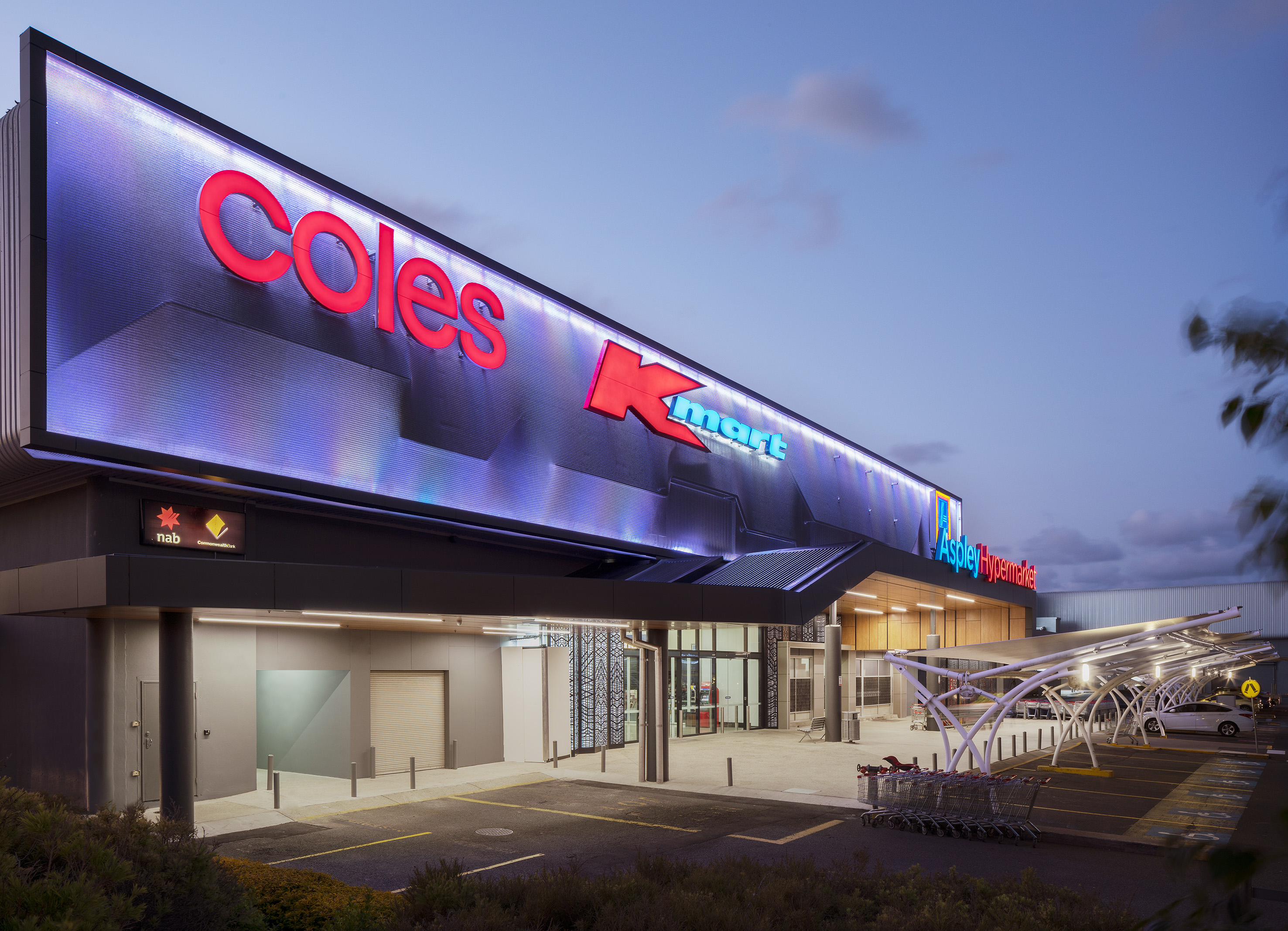 昆士兰 Aspley 超市场升级改造，Kaynemaile Ltd 打造独特立面系统-8