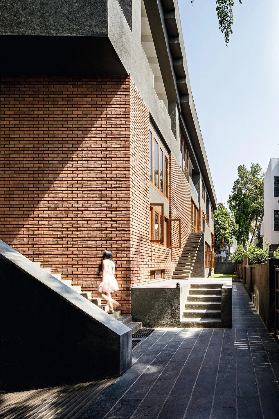 层叠之居 | Kranti Kanade 住宅的室内外融合-11