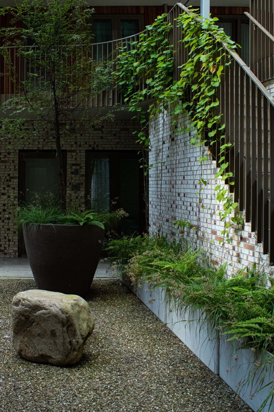 绿意盎然的城市校园 · 阿姆斯特丹 Lieven 公寓丨荷兰阿姆斯特丹丨Bureau B+B-17