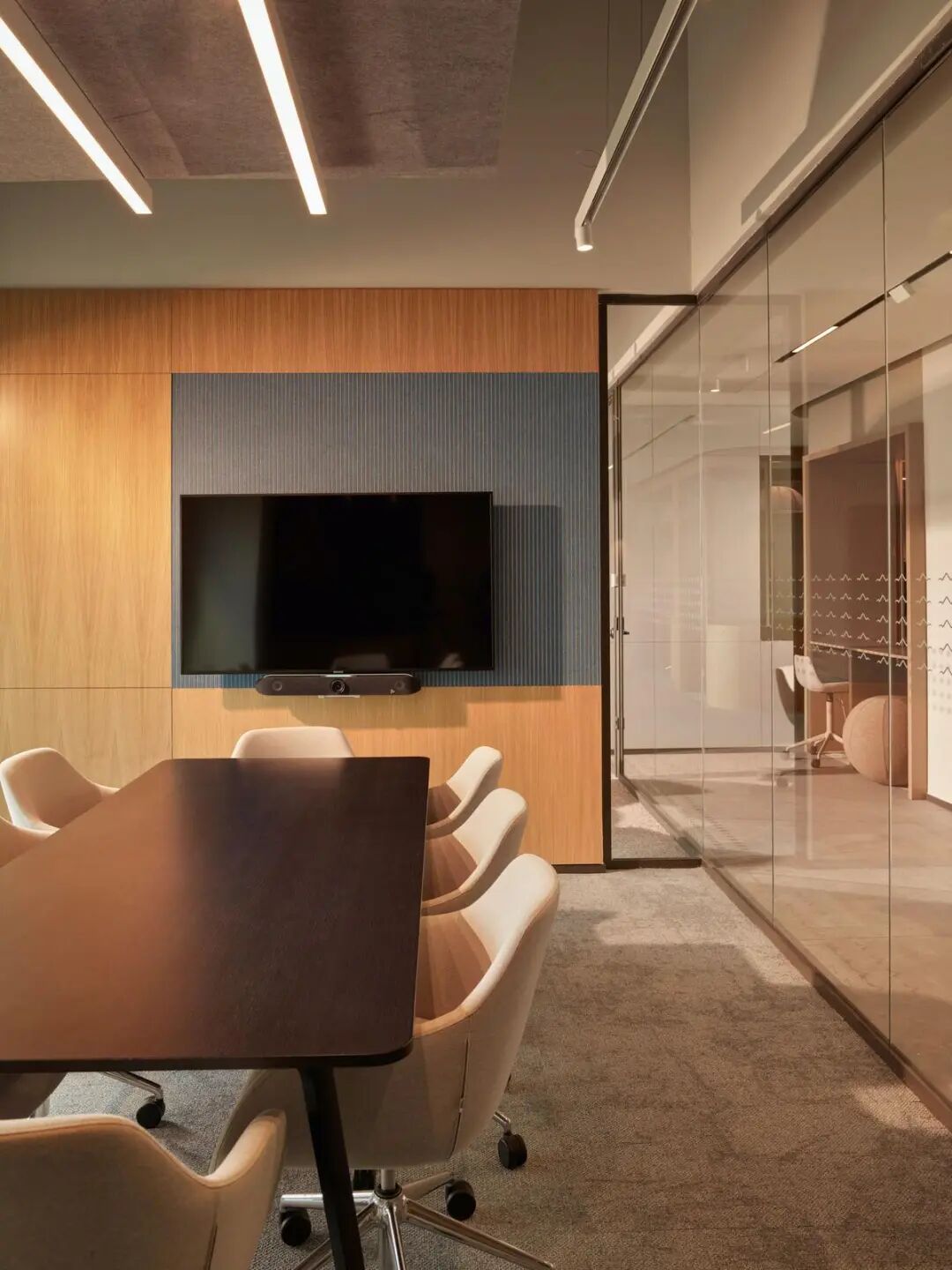 雀巢Hilltown办公室丨土耳其伊斯坦布尔丨Studio 13 Architects-23