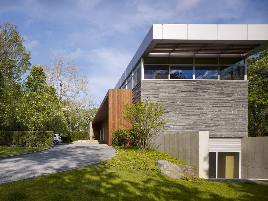 Hinsdale House Has an Ideal Exposure to the Sun and Protected Views-24