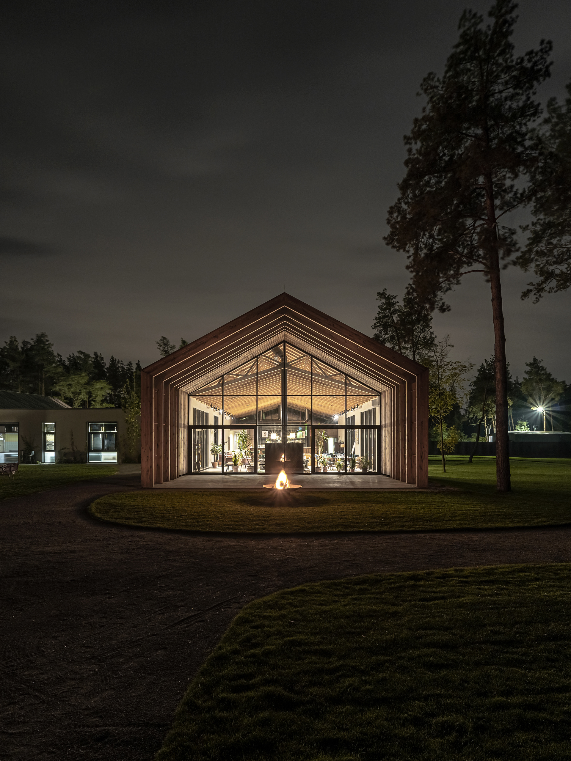 谢勒斯特静修处夜景丨乌克兰基辅-8