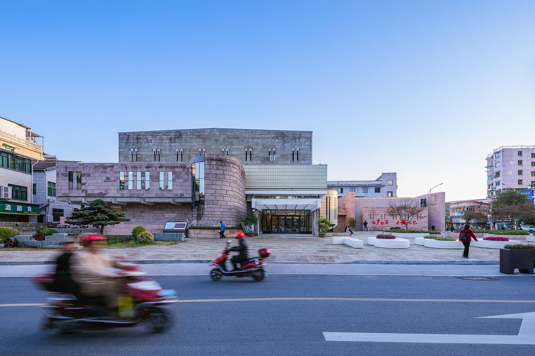 缙云老城溪滨南路更新丨I Studio 言吾建筑-31