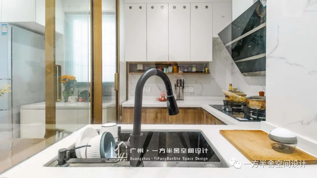 老房新住っ墨绿与金丨中国广州丨李俊-51