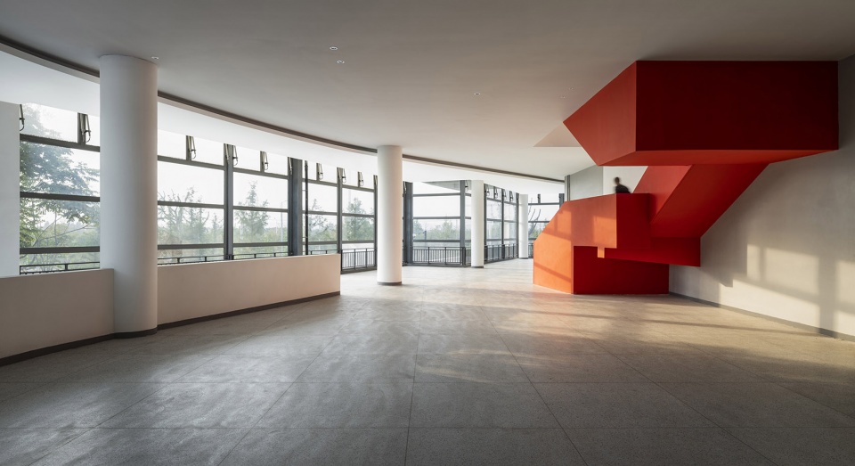 江苏省靖江高级中学新校区丨中国江苏丨江苏中锐华东建筑设计研究院有限公司荣朝晖工作室-201