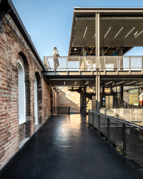 Republica Building Heritage Intervention / MSRAA - Martin Schmidt Radic Arquitectos Asociados
