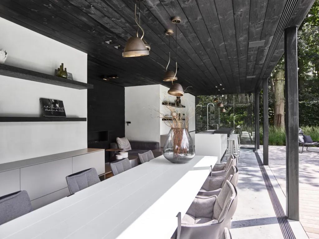 现代极简河畔别墅丨GrantJohnson-45