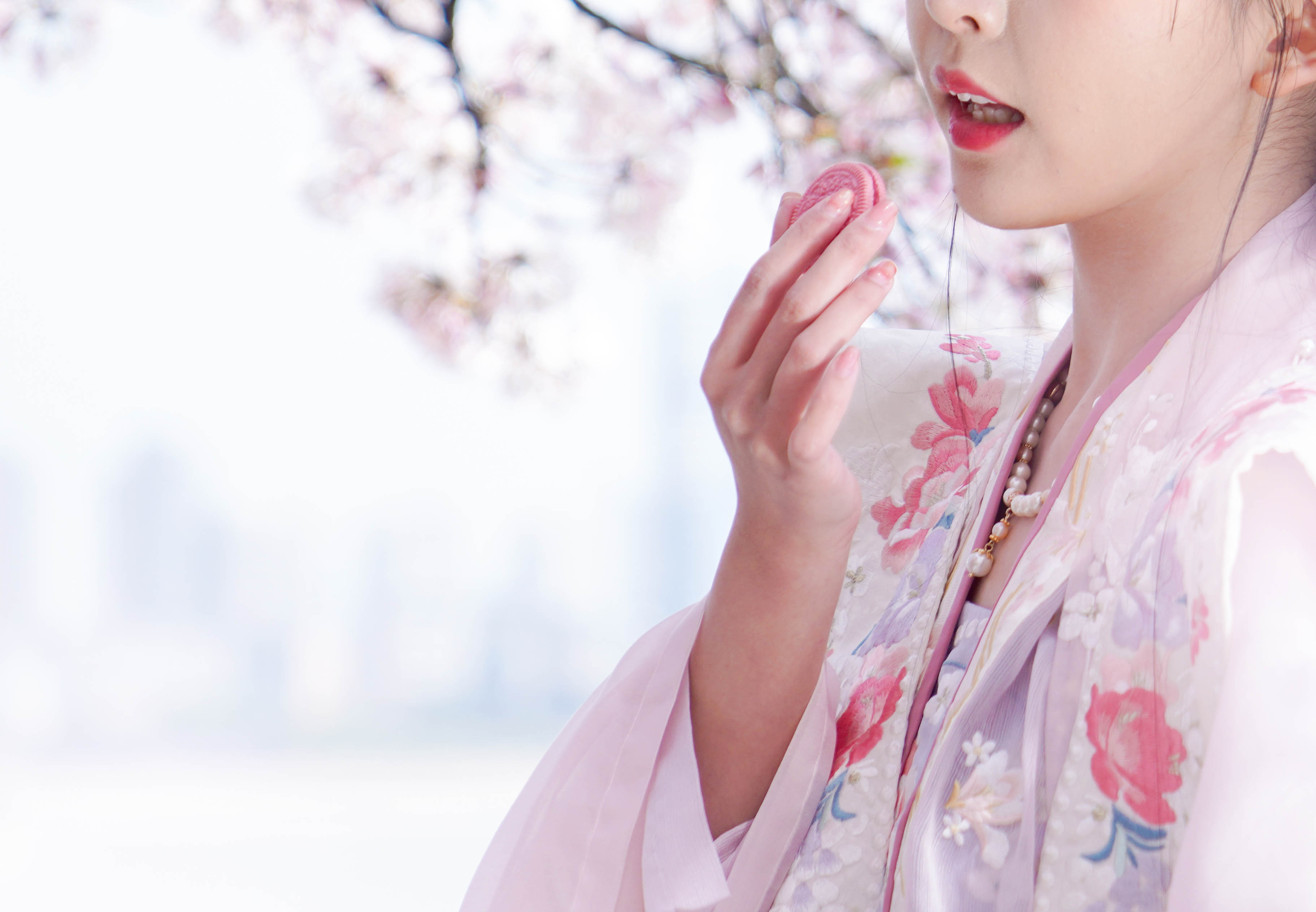 春日闺蜜的樱花古风之旅 · 奥利奥晴川阁艺术展丨中国武汉丨天与空,不是美术馆-17