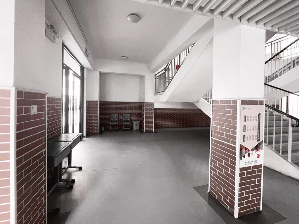曹行小学主教学楼入口大厅改造丨中国上海-12