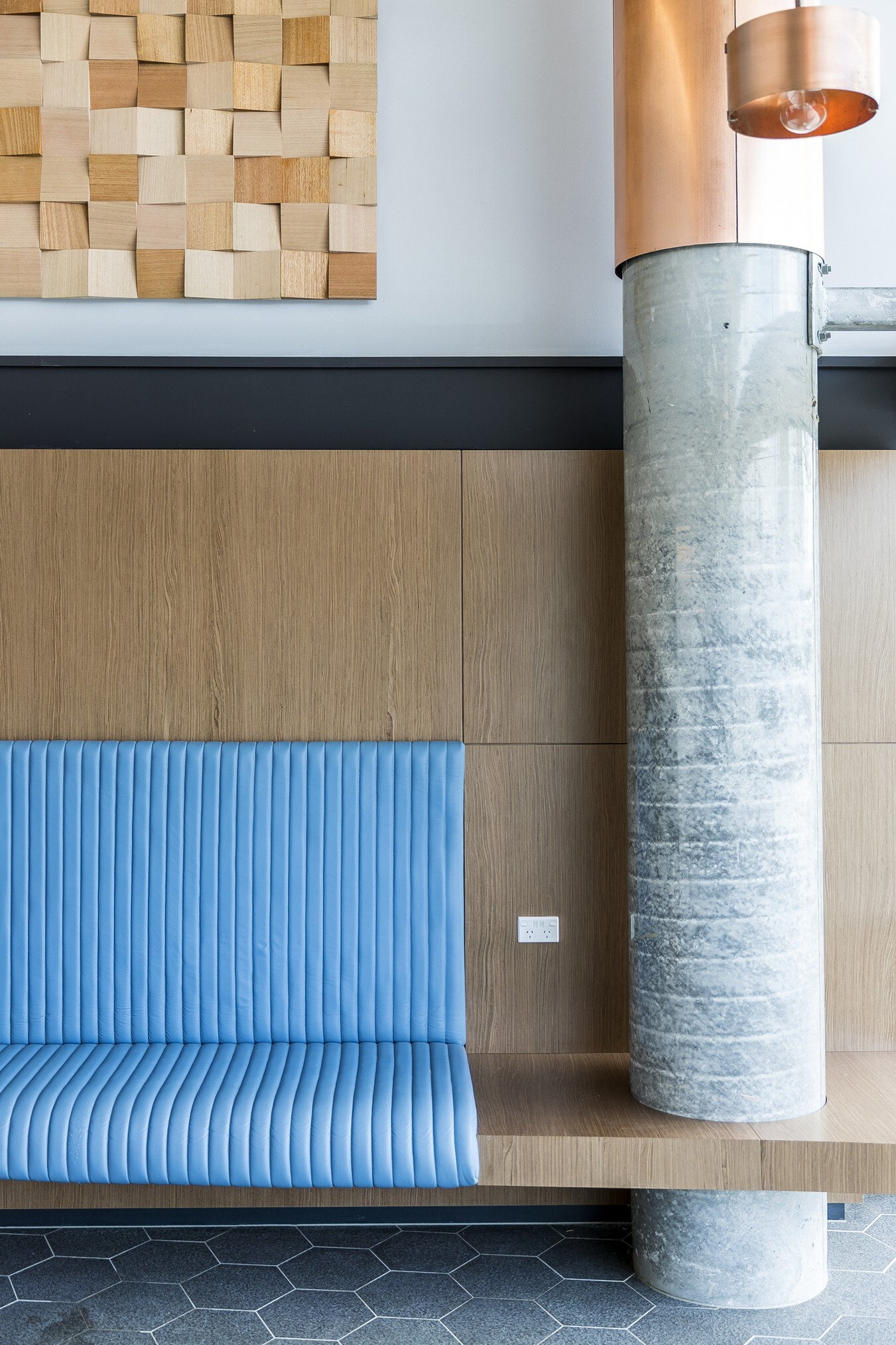 颠覆传统,澳大利亚“Felix 酒店”呈现 60 年代航空黄金时代-28