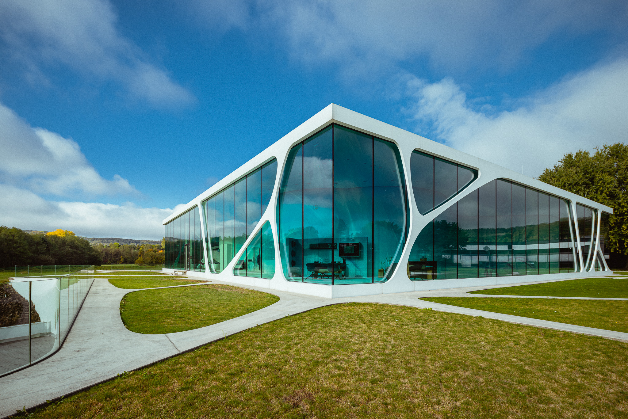 莱昂纳多玻璃立方体丨德国丨德国 3deluxe 设计工作室-2