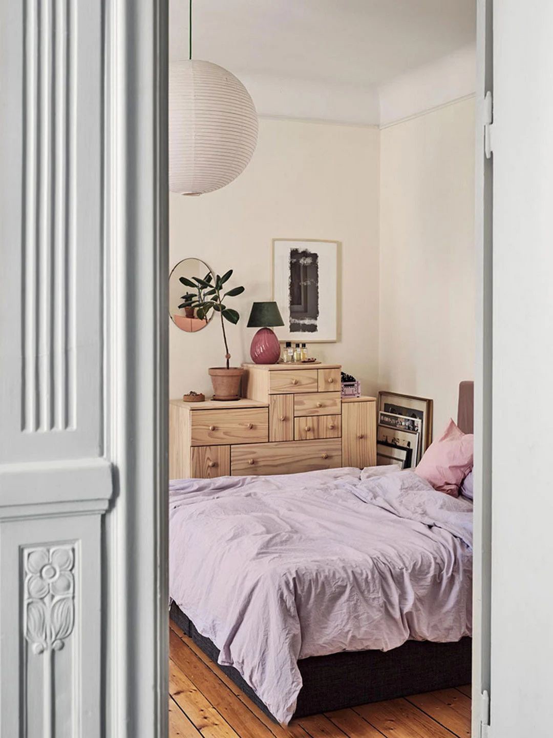 瑞典年轻家庭的复古现代主义色彩家园-16