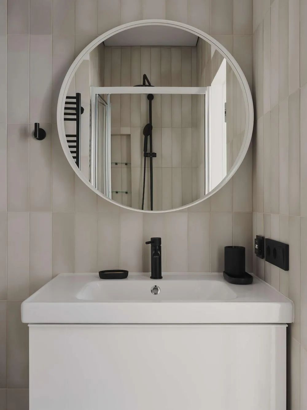 全景玻璃 77㎡舒适公寓丨Alexandra Chigintseva-17