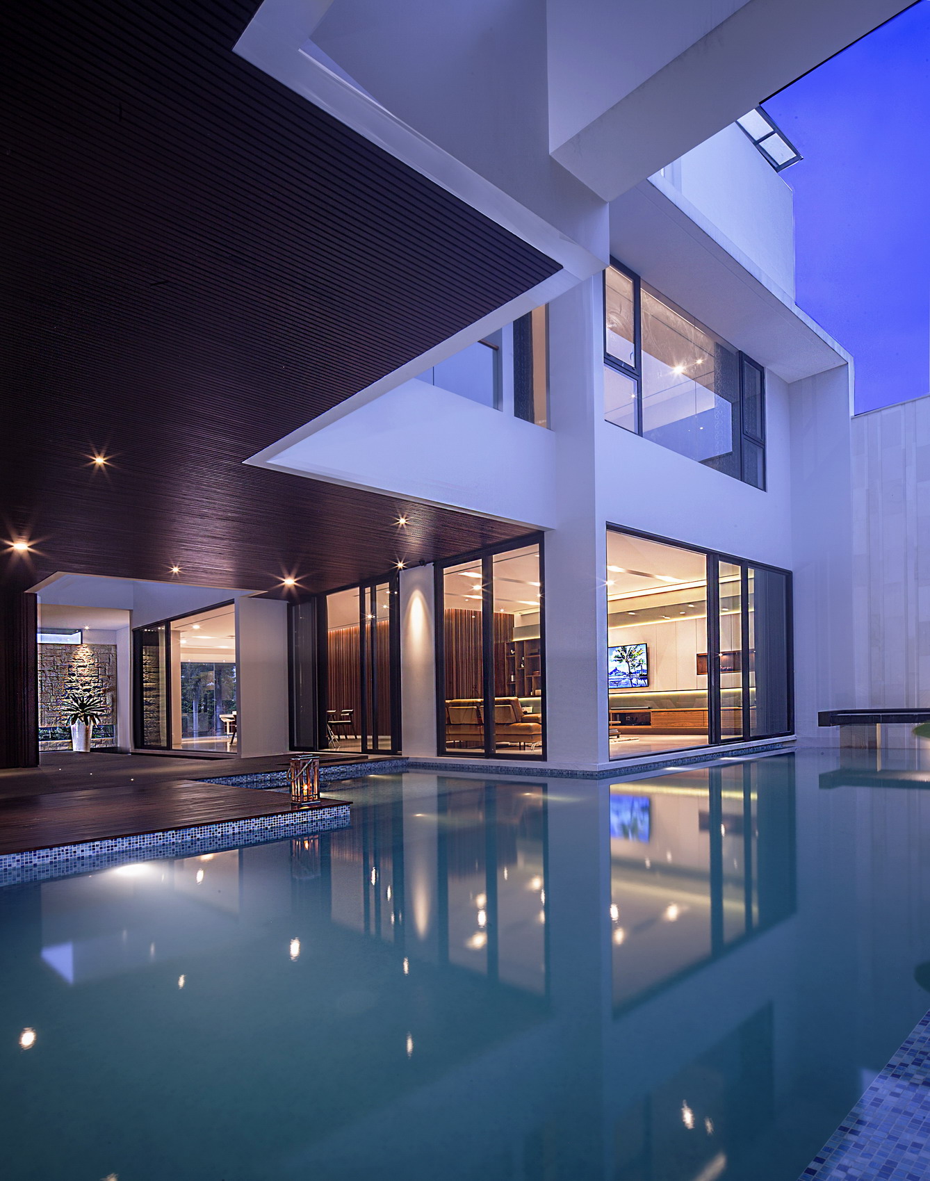 the skylight house-0